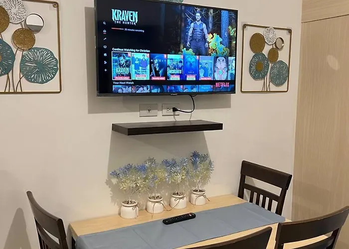 Greece Theme Boni Mrt Train Edsa 1br With Netflix Prime Hbo Max Fast Internet Pool Light Mall Apartment *