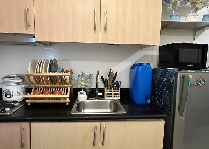 Apartment Greece Theme Boni Mrt Train Edsa 1br With Netflix Prime Hbo Max Fast Internet Pool Light Mall *
