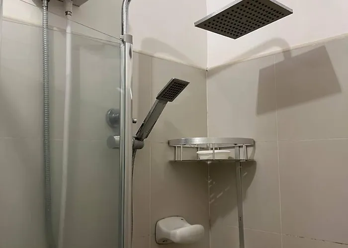 Greece Theme Boni Mrt Train Edsa 1br With Netflix Prime Hbo Max Fast Internet Pool Light Mall * Manila